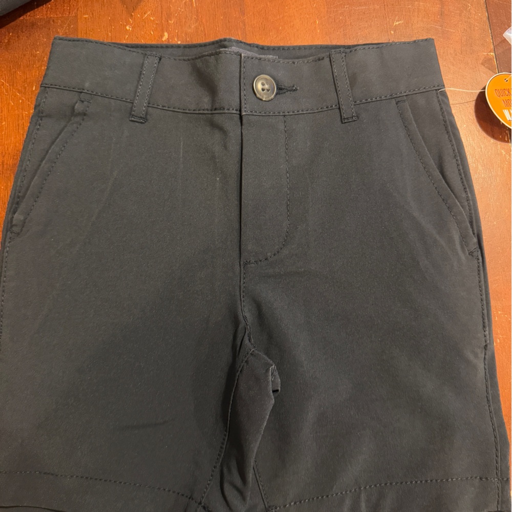 Children’s Place - quick dry boys navy uniform shorts - size 4 - BNWT